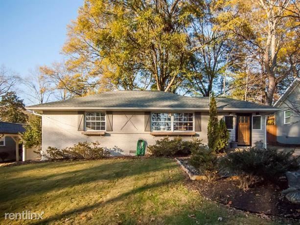 Foto principal - 835 Powder Springs St