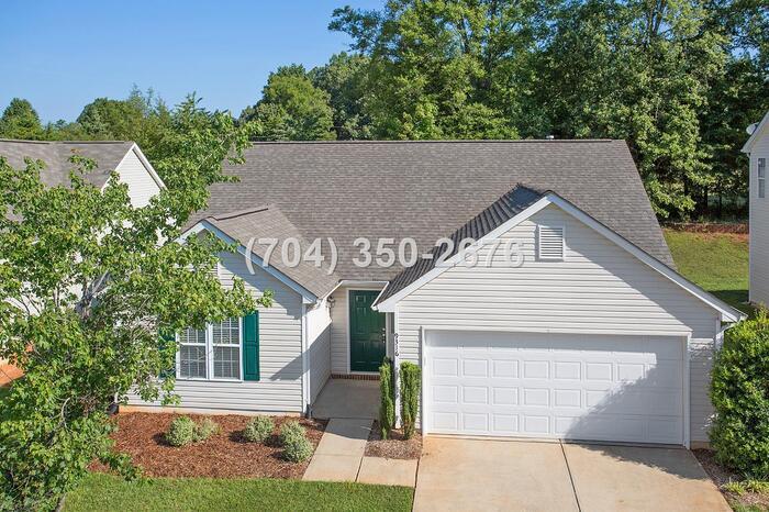 Primary Photo - Beautiful House One-story with open floor ...