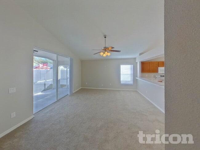 Building Photo - 6926 Waterbrook Ct