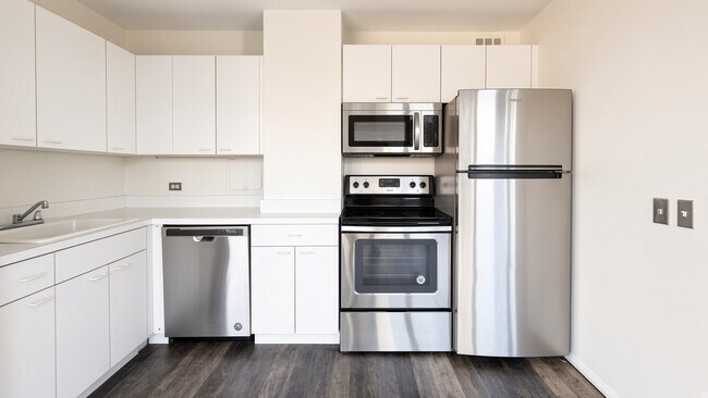 Foto del edificio - 2400 N Lakeview Ave