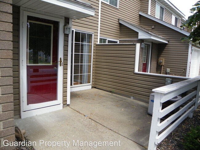 Foto del edificio - 2 br, 1 bath House - 9978 Fillmore St NE