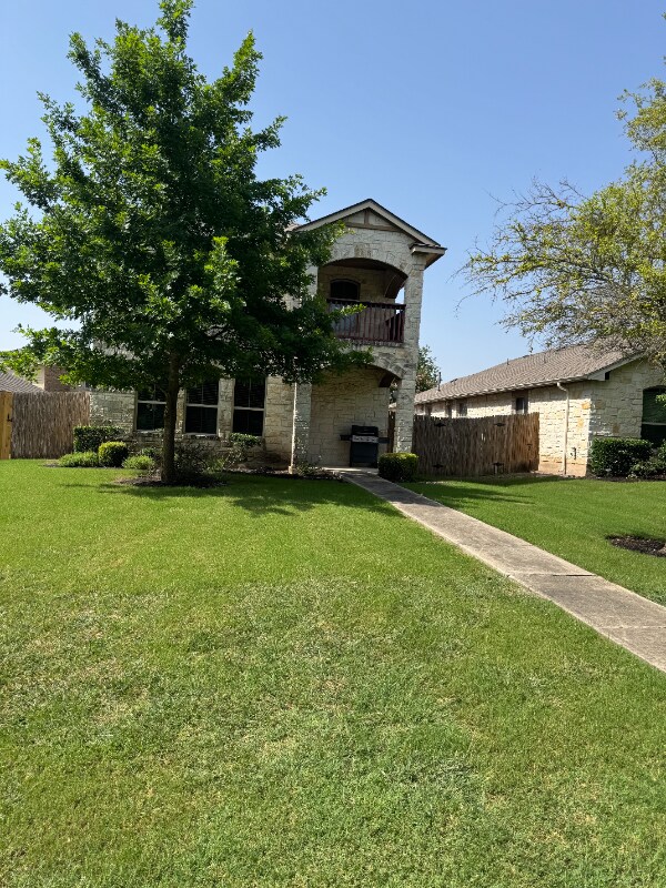 Foto principal - 616 Allens Creek Way