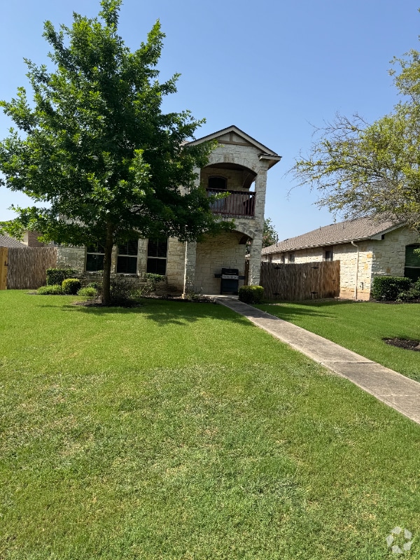 Building Photo - 616 Allens Creek Way
