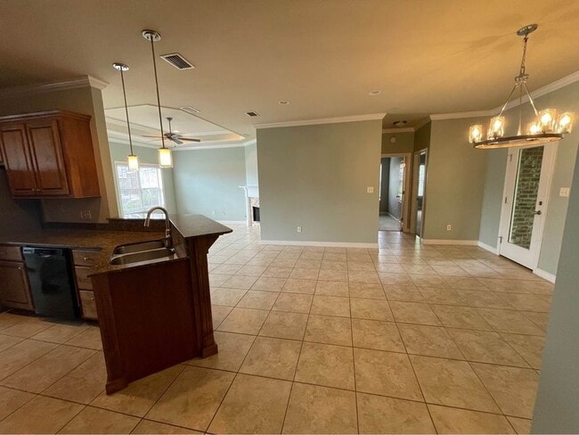 Building Photo - 9375 Sable Ct