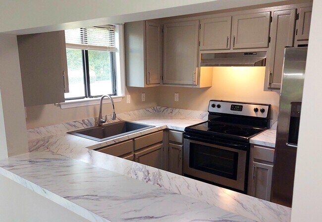 Cocina nueva - 312 Mallard Head Ln