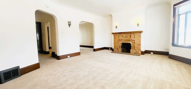 1434-1436 - 1434-1436 Apartment