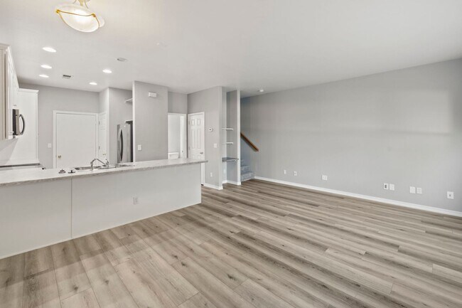 Building Photo - JUST REMODELED 2 bedroom/2 car garage with...