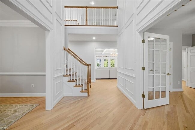 Building Photo - 2320 Perez Way
