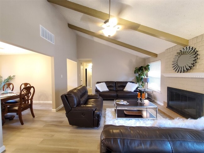 Foto del edificio - 2518 Sage Brush Ln