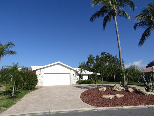 Building Photo - 468 Bellini Cir