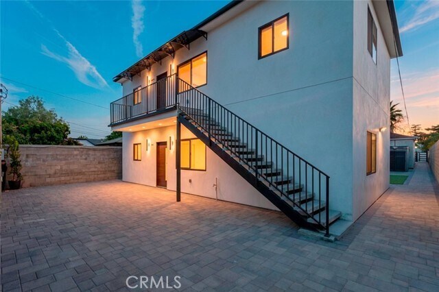 Foto del edificio - 11112 Emelita St