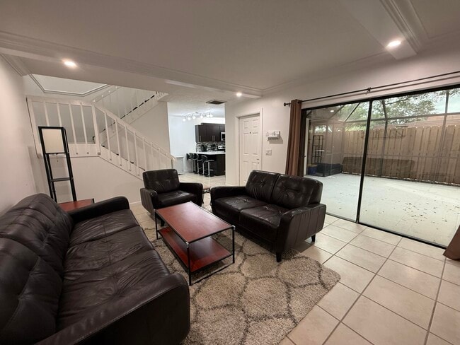 Foto del edificio - 2410 24th Ln