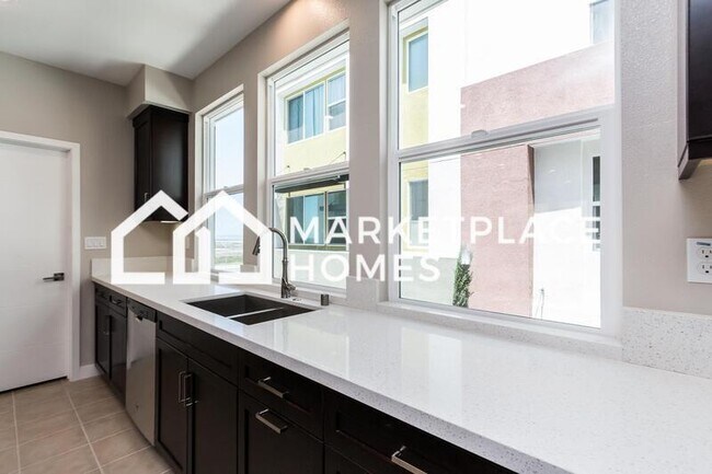Foto del edificio - 715 Harbor Ln