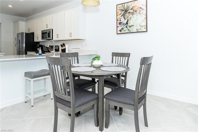 Foto del edificio - 5583 Double Eagle Cir