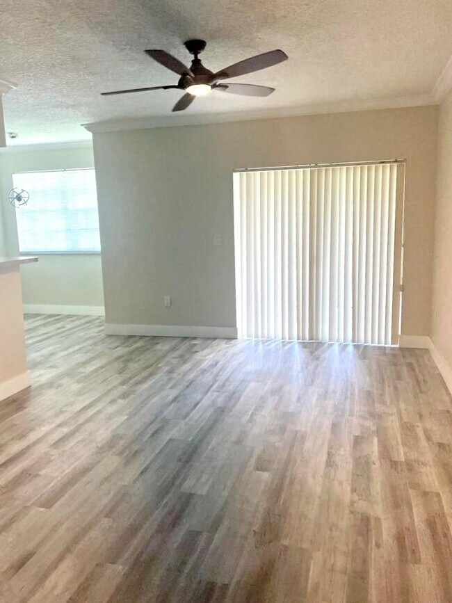 Foto del edificio - 11600 SW 2nd St