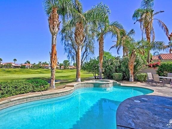 Primary Photo - Luxury at the Citrus