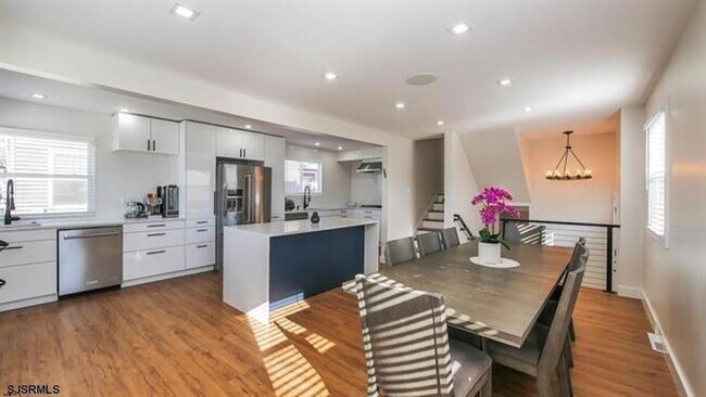Foto del edificio - 239 N Clermont Ave