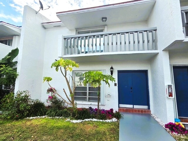 Building Photo - 17160 SW 94th Ave