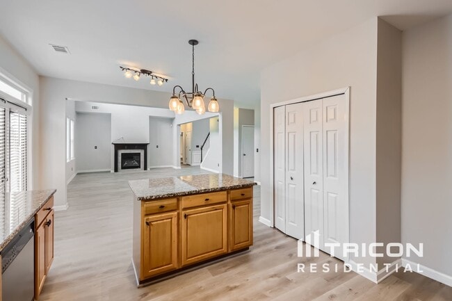 Building Photo - 7259 Madison Cir