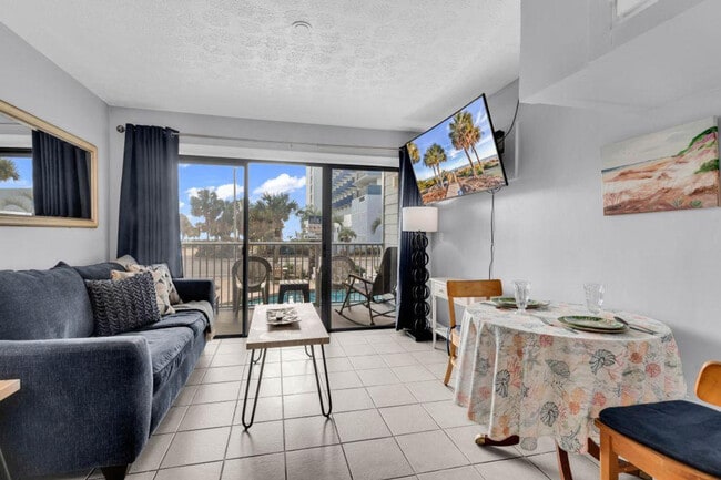 Building Photo - 2000 S Ocean Blvd