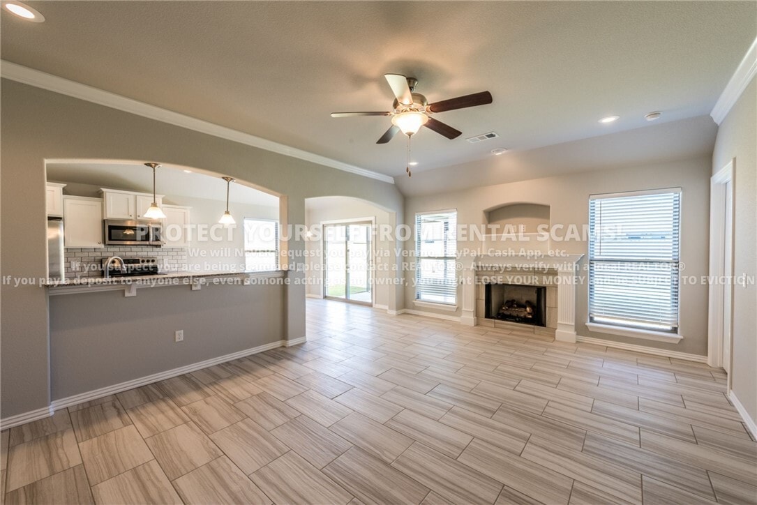 Building Photo - 50 N Benchmark Ln