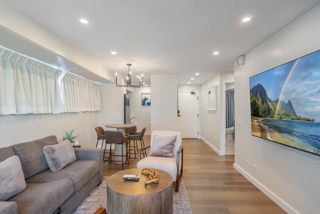 Building Photo - 2464 Prince Edward St