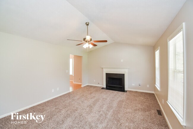 Building Photo - 414 Princeton Dr
