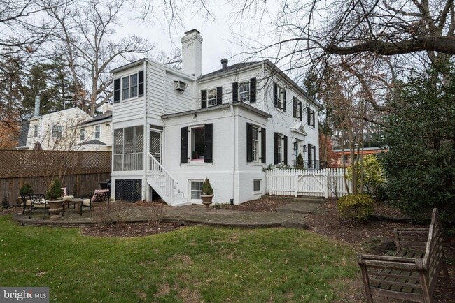 Building Photo - 4640 Reservoir Rd NW