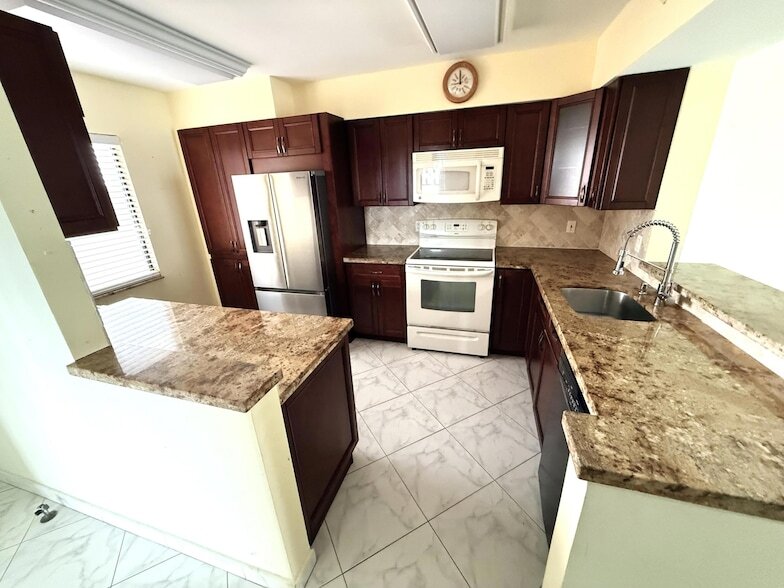 Photo - 7076 Huntington Lane Unit 6080