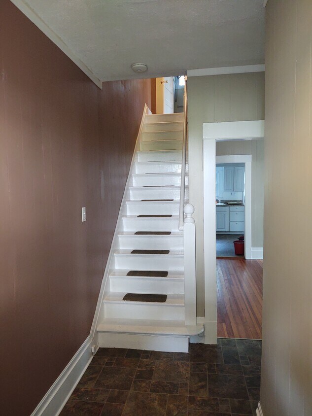 front entrance - 21 Boylston St