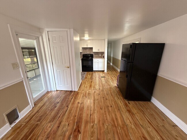 Foto del edificio - 6430 W Grant St