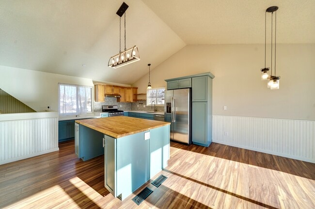 Building Photo - 4450 McGrew Cir