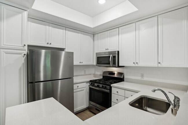 Interior Photo - 2245 Beverly Glen Blvd.