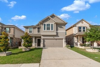 Building Photo - 520 Ayinger Ln