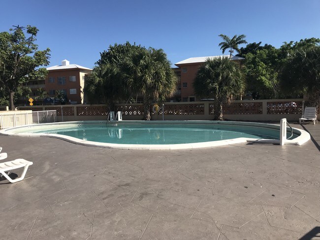 Foto del edificio - 11855 NE 19th Dr