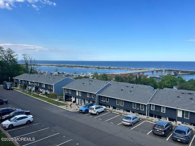 Foto del edificio - 15 Hillside Ct
