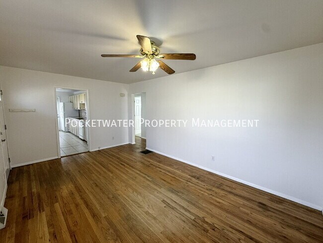 Foto del edificio - 266 Berwick Ave