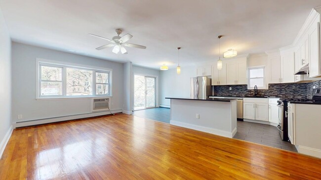 Building Photo - 117-10 Curzon Rd