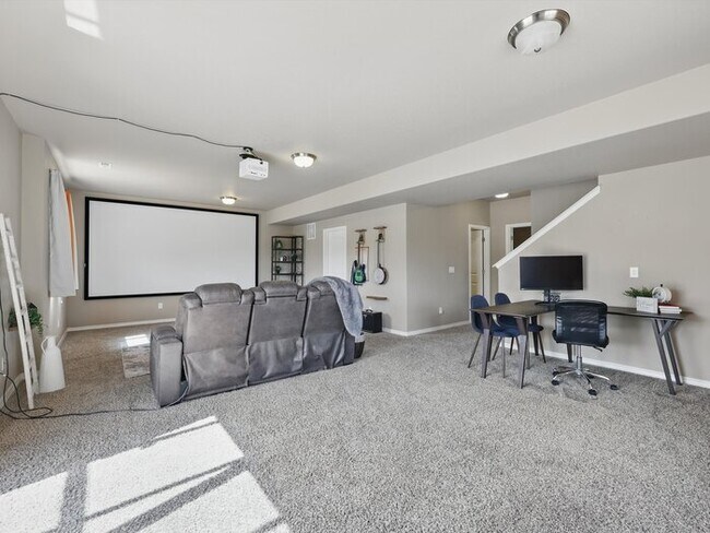 Foto del edificio - 8308 Needle Drop Ct