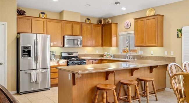 Building Photo - 775 Lavender Ln