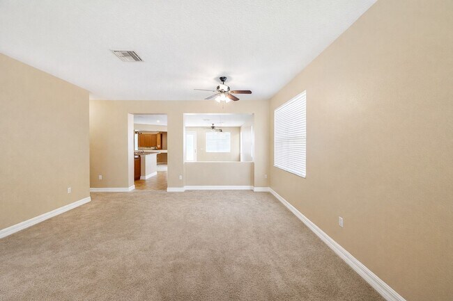 Foto del edificio - 3 Bedroom 2 Bath with a flex space in Stevens Plantation