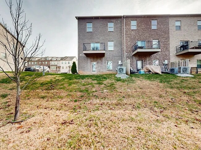 Foto del edificio - 206 Charlotte Everly Cir