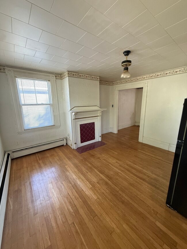 Building Photo - 74 Otis St