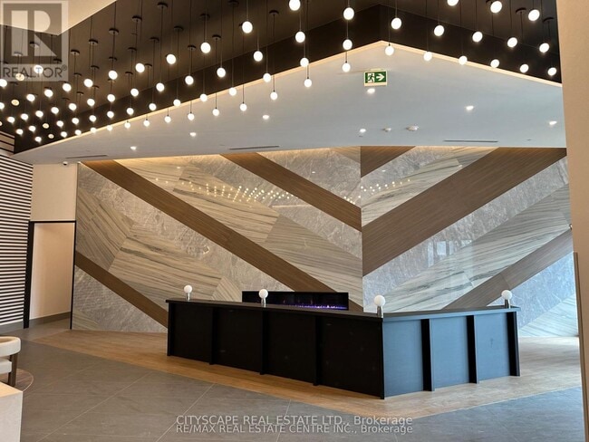 Building Photo - 1037 The Queensway