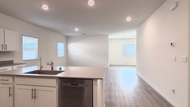 Foto del edificio - Single Story 3 Bedroom 3 bath home in Tule Springs! NEWLY BUILT! GATED COMMUNITY