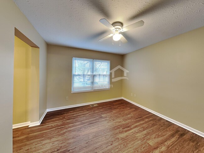 Building Photo - 6312 Satin Wood Dr