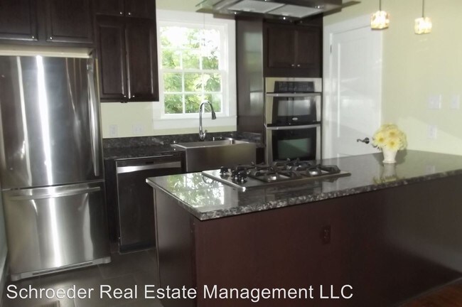Building Photo - 3 br, 2 bath House - 2328 Broadmoor Place