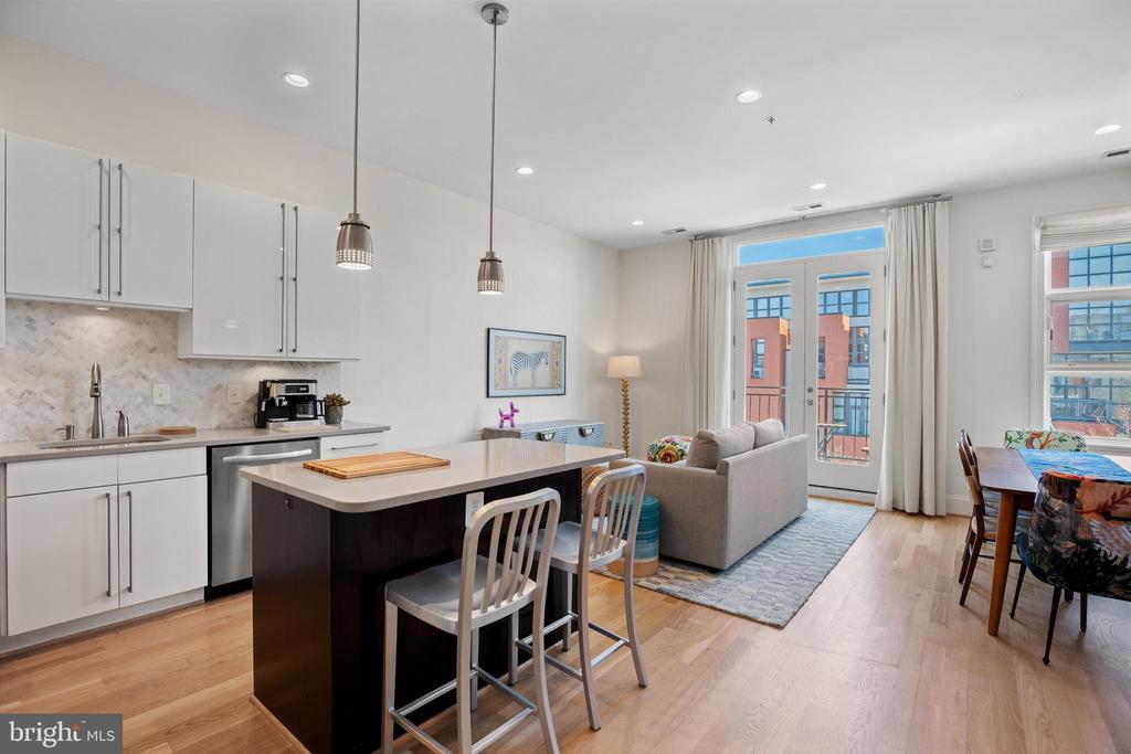 Foto principal - 2108 10th St NW