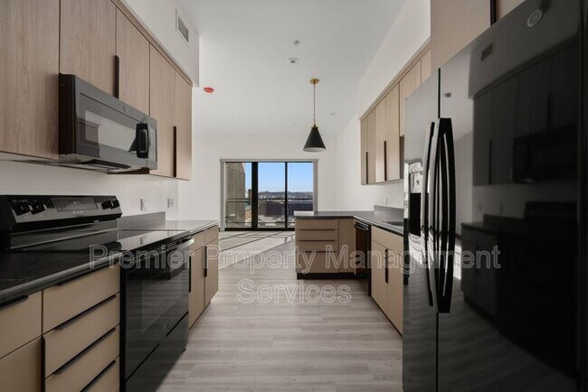 Foto del edificio - 2310 First Ave N