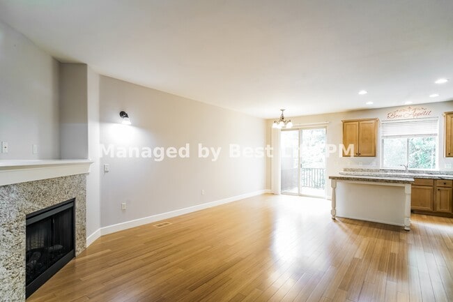Foto del edificio - 2067 NE 49th Way